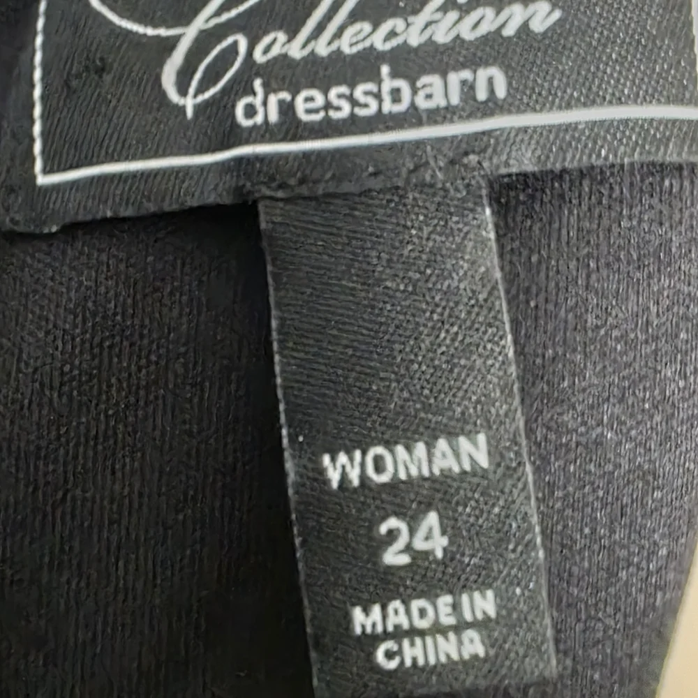 Dressbarn Women's Elegant Black and Gold Women's Dress Size 24